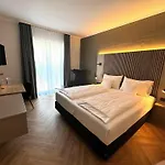 Hotel Altstadthotel 3*