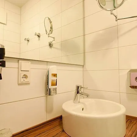 Szálloda Altstadthotel 3*