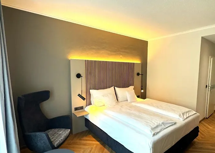 Altstadthotel Hotel 3*