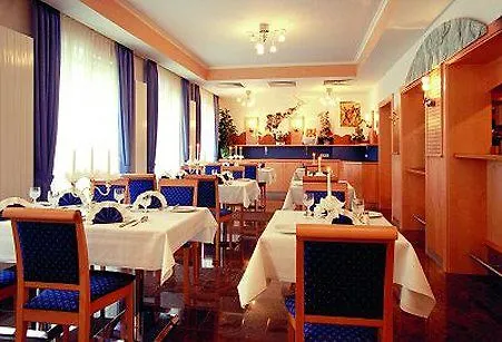 Altstadthotel 3*