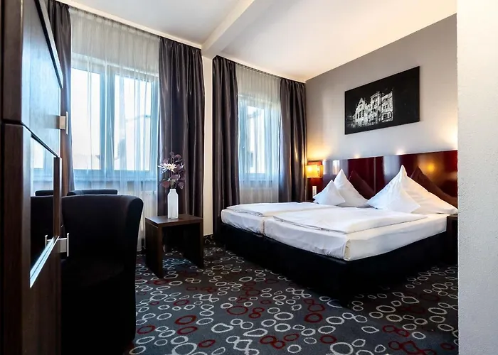 Altstadthotel Hotel 3*